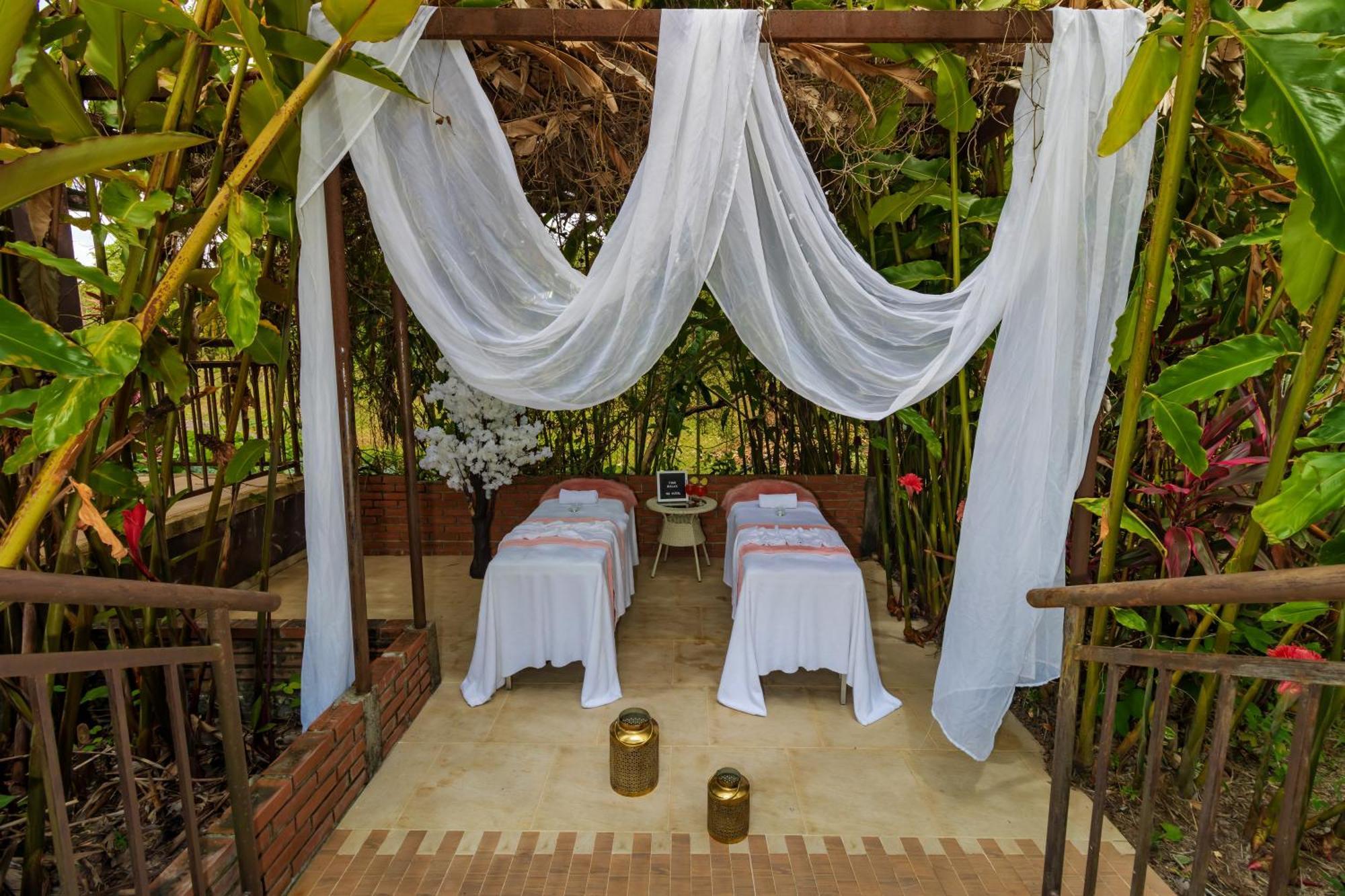 Nq Hotel Orinoquia Granja Campo Alegre المظهر الخارجي الصورة