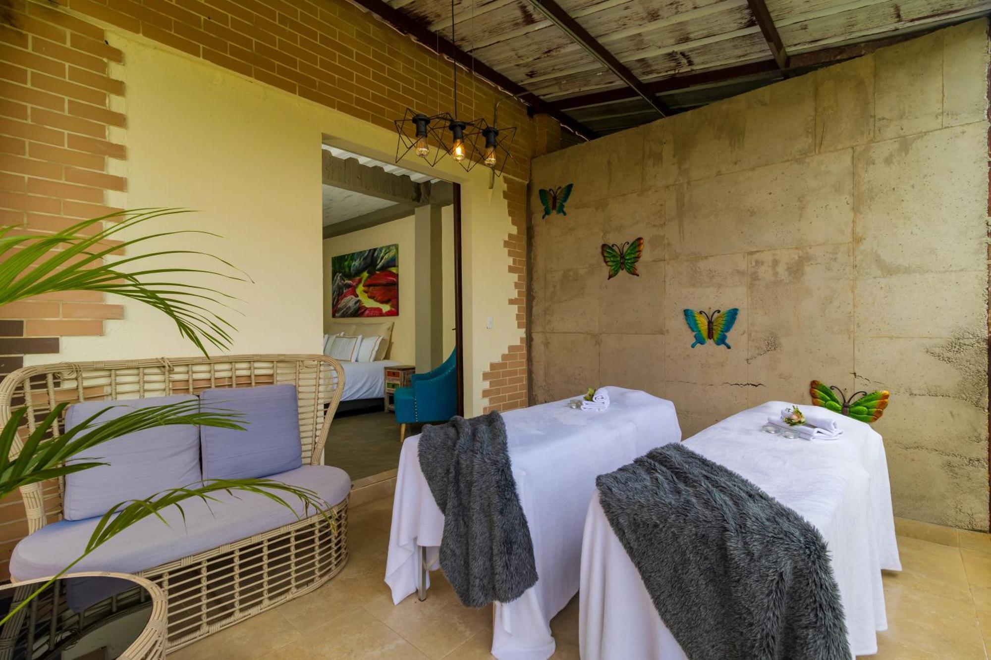 Nq Hotel Orinoquia Granja Campo Alegre المظهر الخارجي الصورة